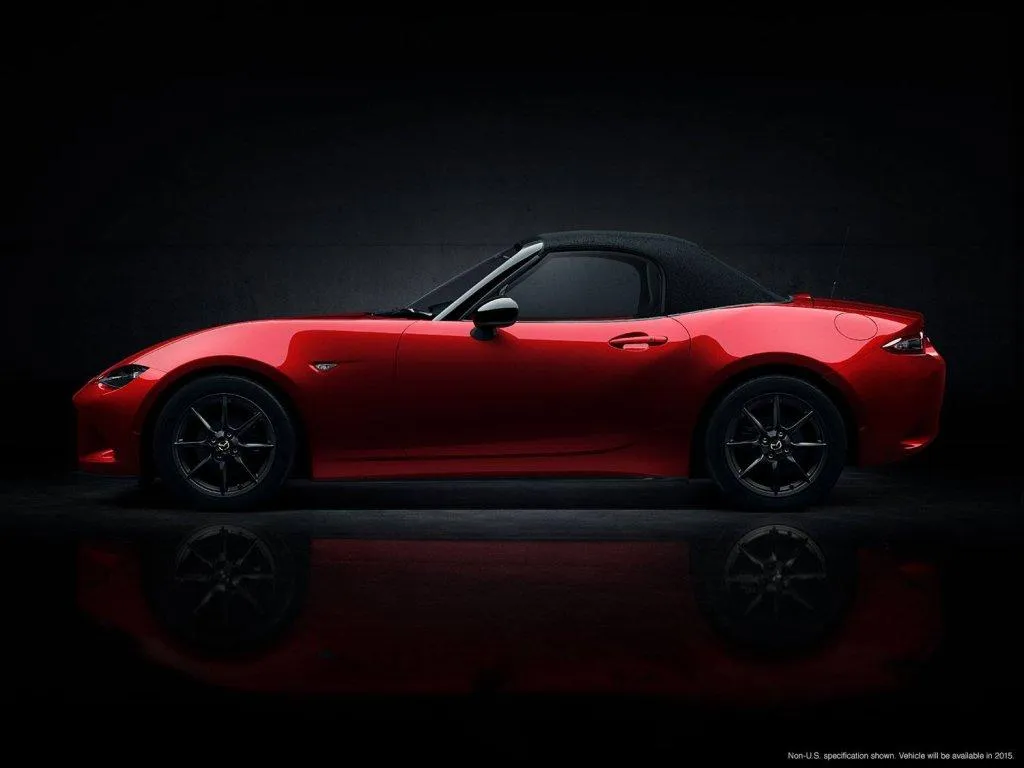 Salone di Parigi: esposta la nuova Mazda MX-5 (FOTO E VIDEO)