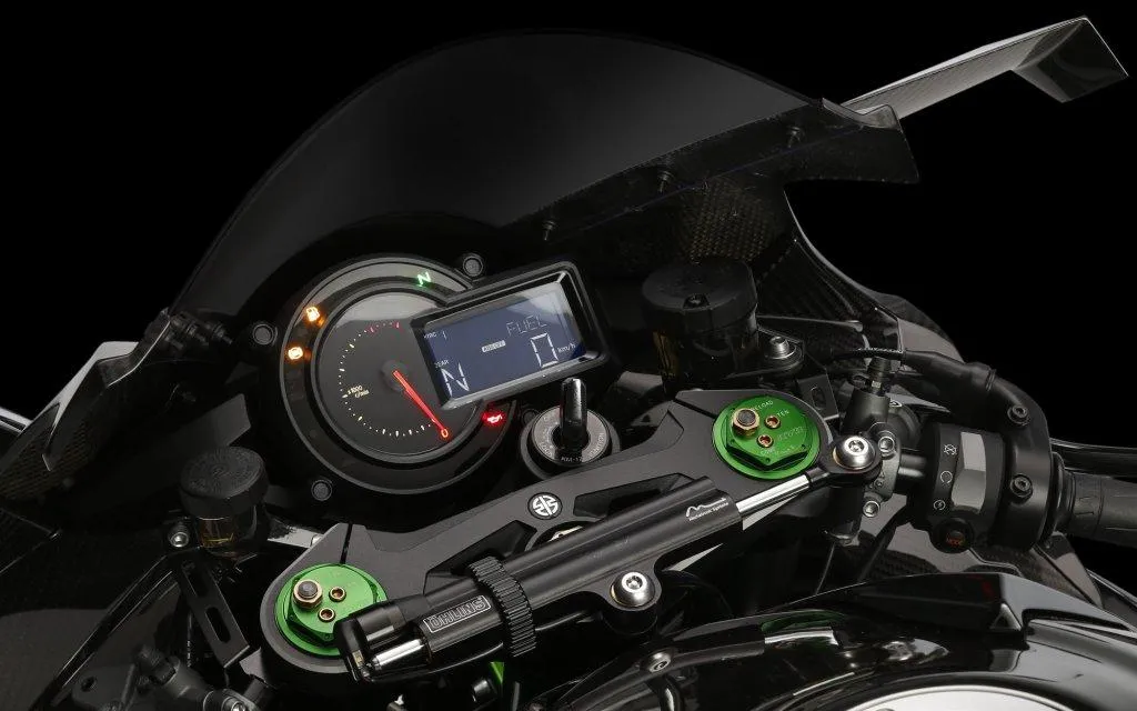 Kawasaki Ninja H2R: la moto più veloce di tutti i tempi (FOTO E VIDEO)