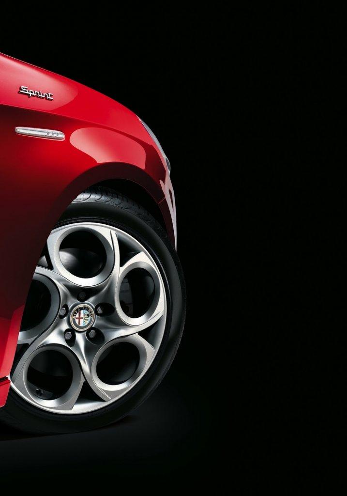 Salone di Parigi: finalmente l'Alfa Romeo Giulietta Sprint nel segno del passato (FOTO)