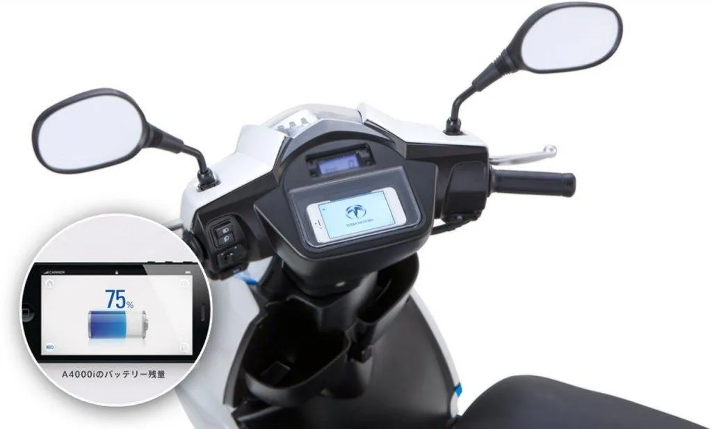 Presto in commercio il primo scooter elettrico connesso all'iphone (FOTO E VIDEO)