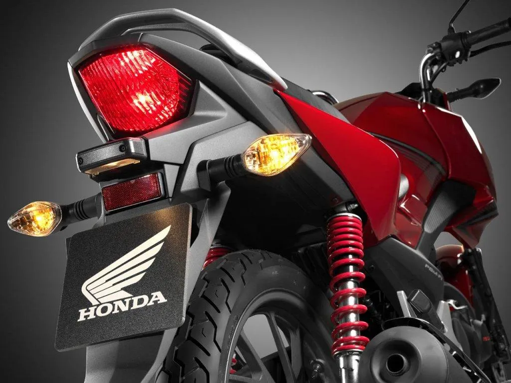 Honda presenta la nuova CB125F, monocilindrica da 51,3 km/l (FOTO)