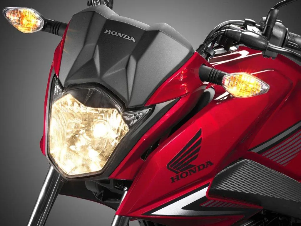 Honda presenta la nuova CB125F, monocilindrica da 51,3 km/l (FOTO)