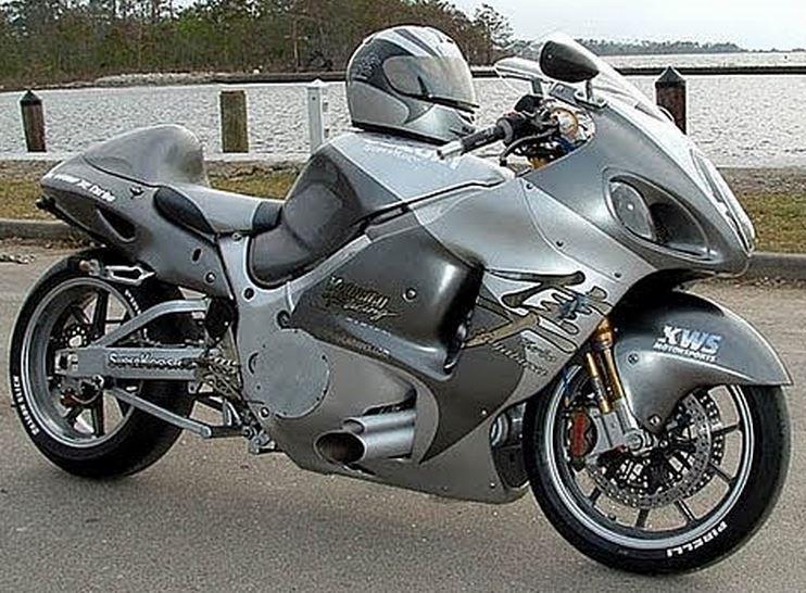 La Suzuki Hayabusa GSX R 1300 Turbo raggiunge i 400 km/h