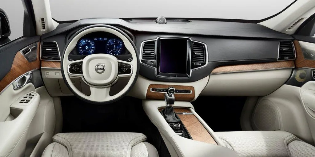 Nuova Volvo XC90 il lusso è ancora di più