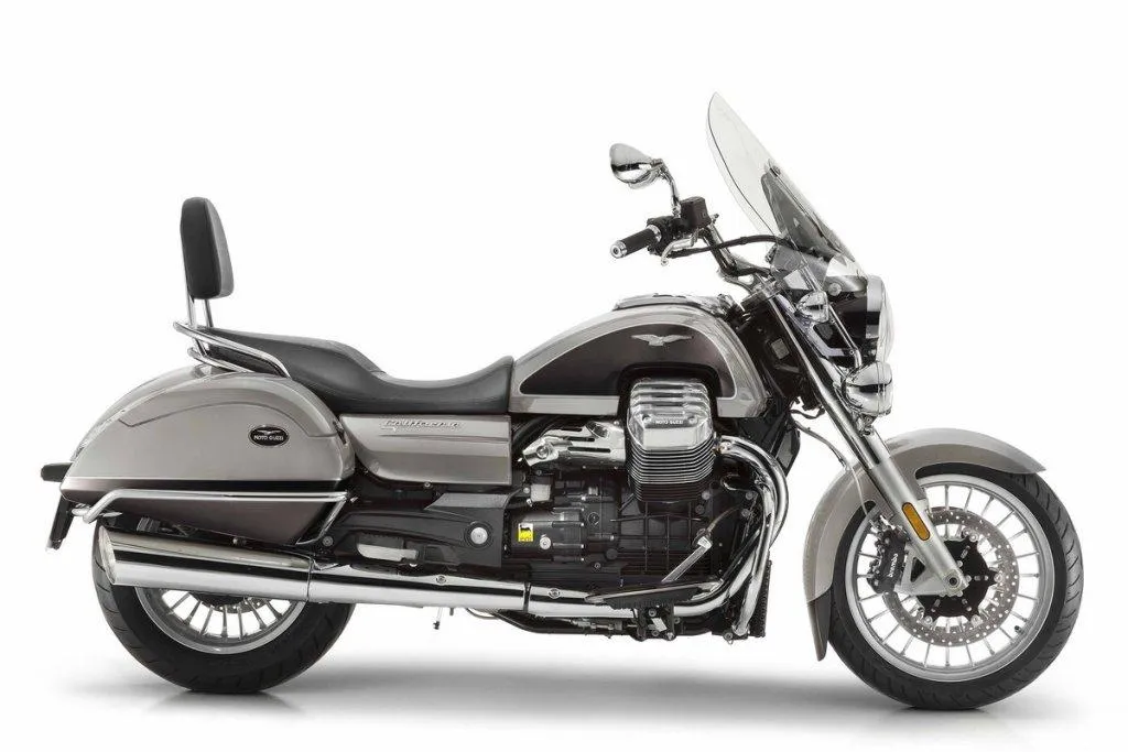 Ecco a voi la nuova Moto Guzzi California Touring SE (FOTO)