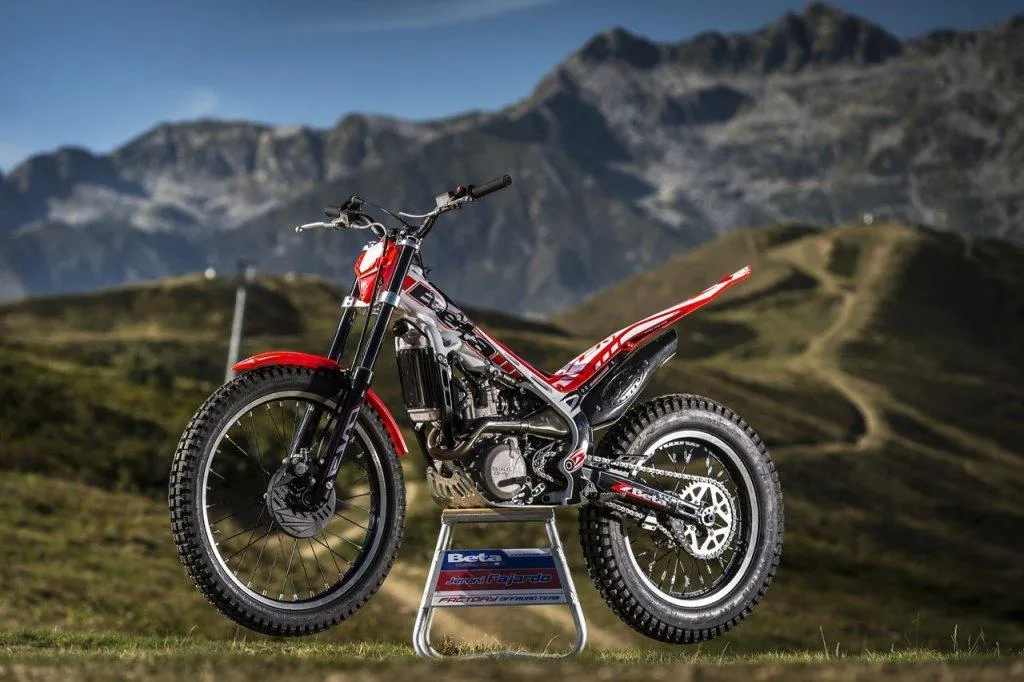 Beta, conosciamo meglio la nuova gamma trial EVO 2015 (FOTO E VIDEO)