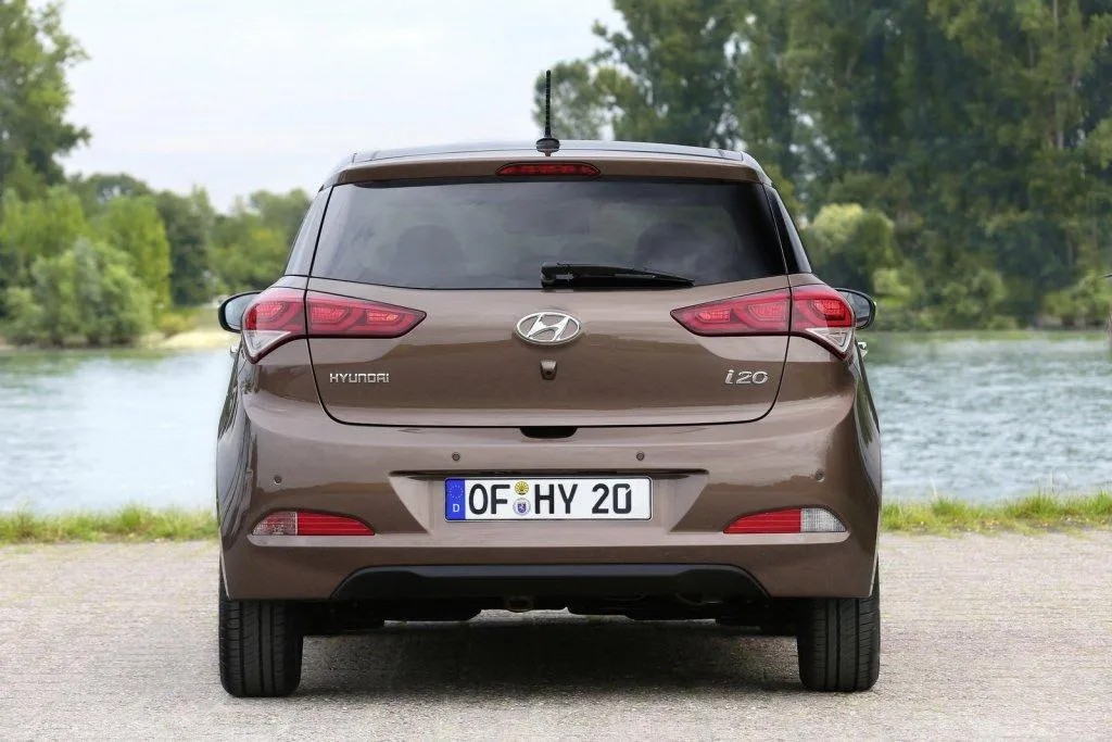 Hyundai i20: un urlo silenzioso per il mercato 2015 (FOTO)