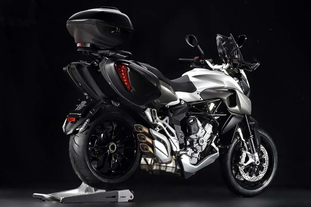 Ad EICMA 2014 la nuova MV Agusta Stradale 800