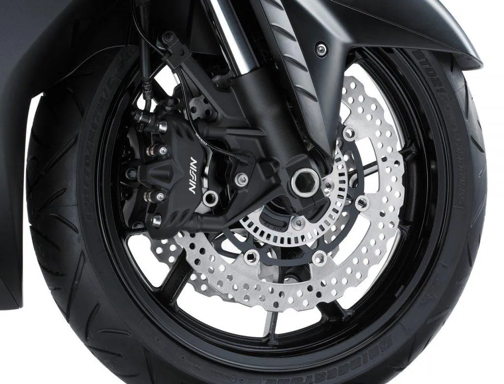Kawasaki 1400 GTR 2015: una moto rivoluzionaria (FOTO E VIDEO)