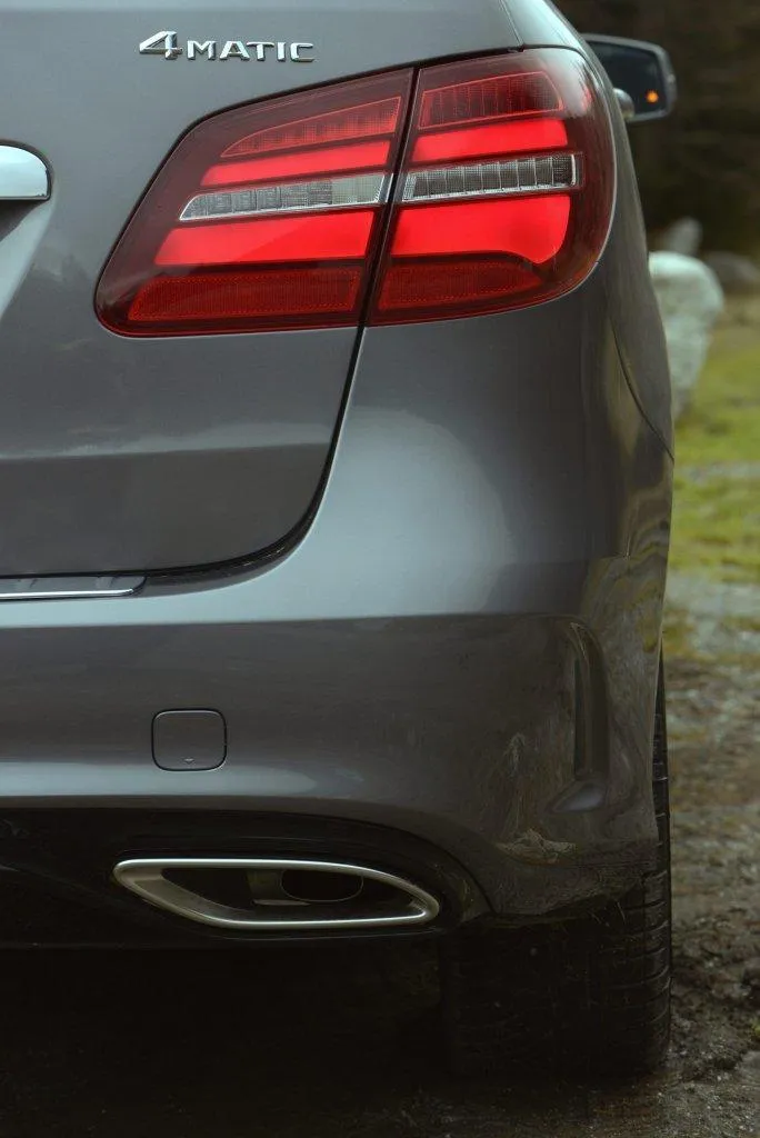Mercedes-Benz: la Classe B cambia look (FOTO)