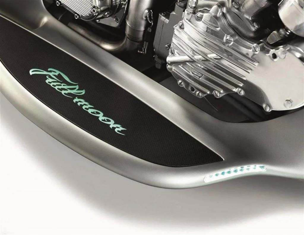 Akrapovic crea la moto 'Luna Piena' (FOTO)
