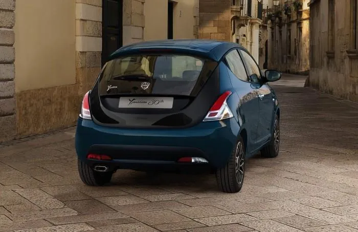 Lancia festeggia 30 anni di Ypsilon con la 30th Anniversary (FOTO)
