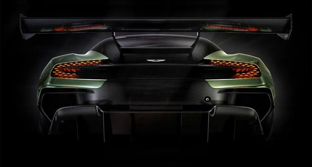 Ginevra: la Aston Martin schiera la Vulcan (FOTO)