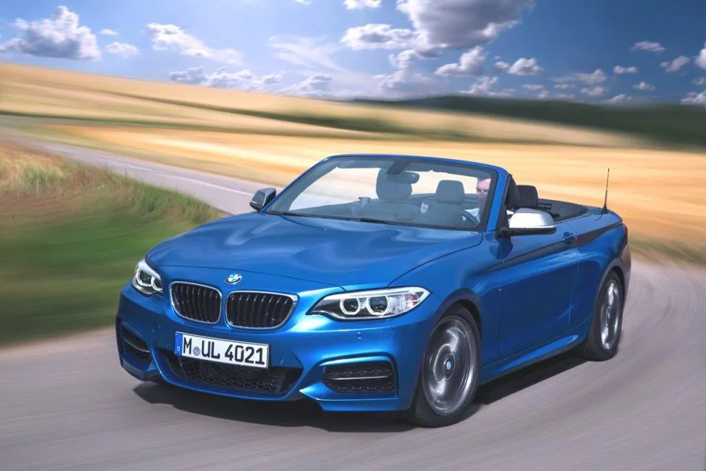 Sogni primaverili: la BMW Serie 2 diventa Cabrio (FOTO)