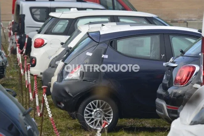 La Lancia Ypsilon cambia pelle: ecco le prime immagini (FOTO)