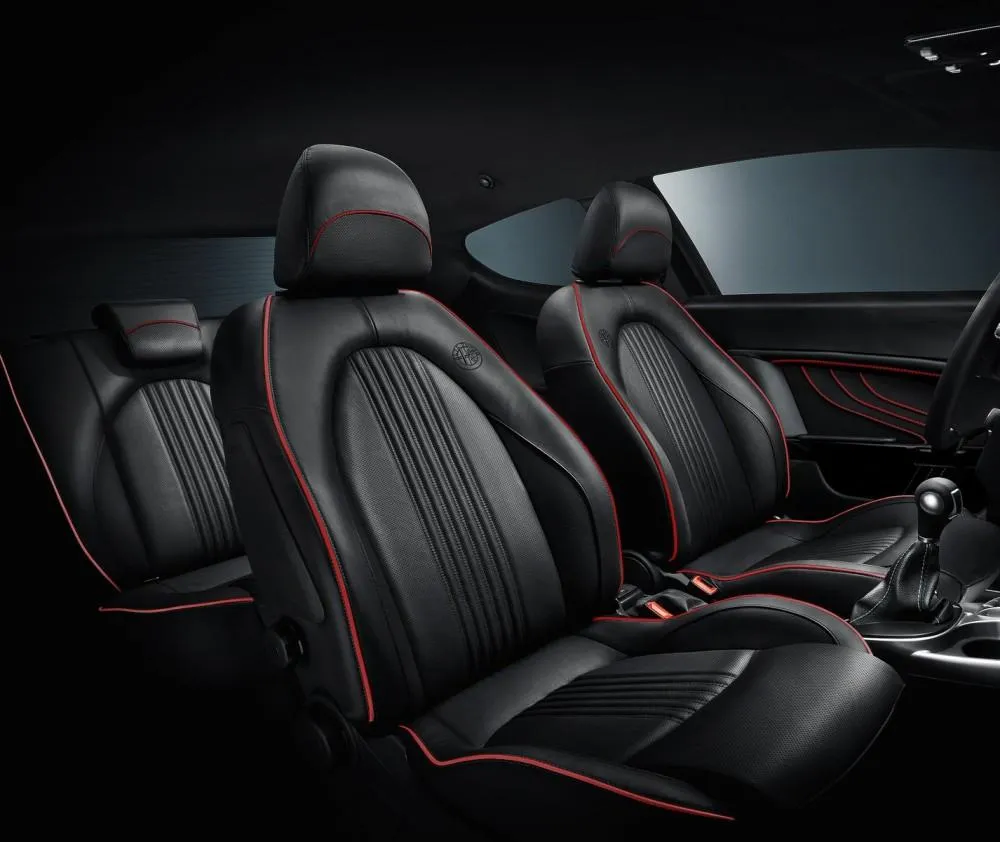 Alfa Romeo Giulia: online i nuovi disegni della sportiva (FOTO)