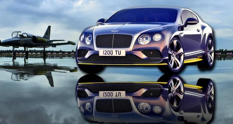 La Bentley Continental GT Speed Breitling con il Jet Albatros L-39 CARREVSDAILY