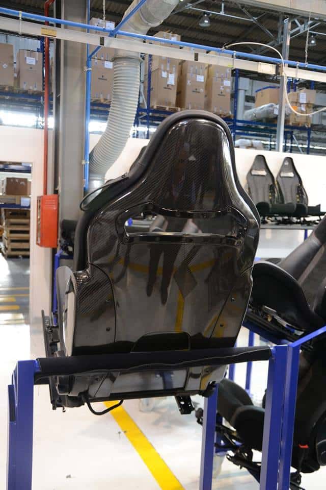 I sedili in carbonio griffati Sparco-alfaromeoprojectFB