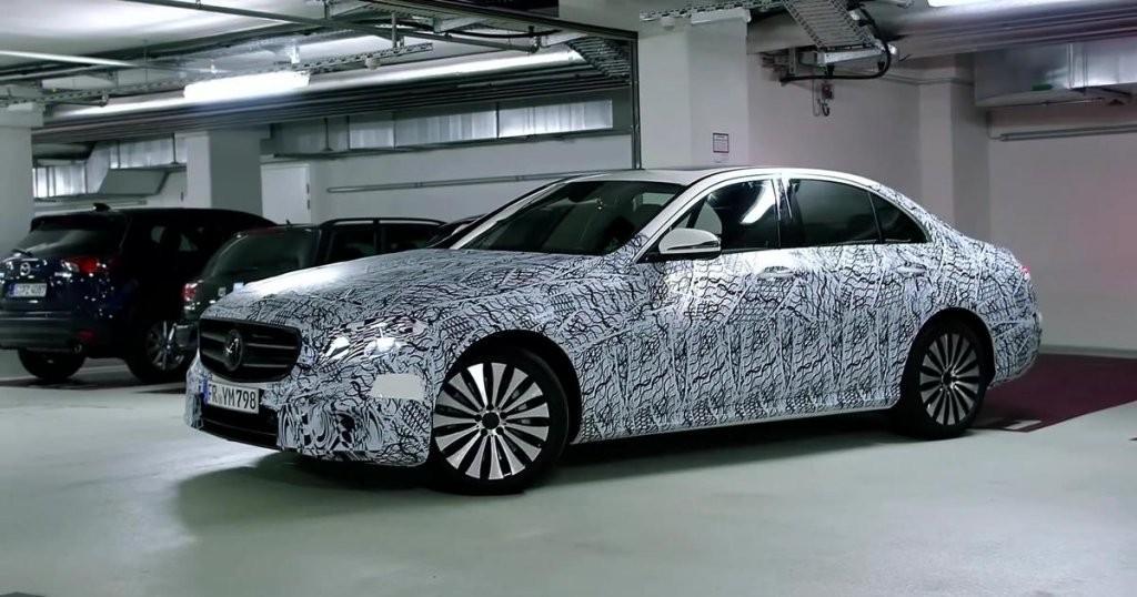Estetica completamente rivista sulla tedesca in arrivo nel 2016 fonte: autoblog.it