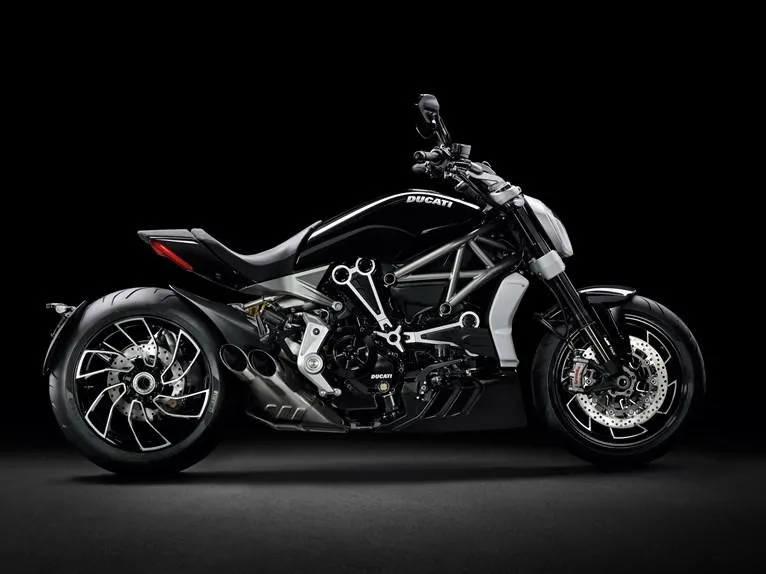 Scrambler muscoloso: si chiama XDiavel  fonte: moto.it