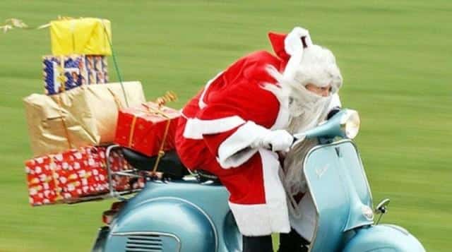 Ultimi Regali Di Natale.Mettiti In Moto Per Natale 5 Regali Low Cost Per Gli Amanti Dei Motori Foto Blog Di Motori